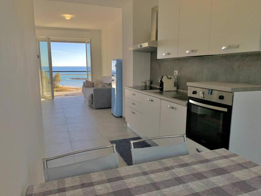 10 Min. Da Sanremo Appartamento Vista Mare تاجيا المظهر الخارجي الصورة